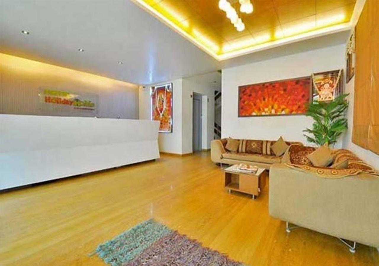 Hotel Holiday Home Бангалор Екстериор снимка