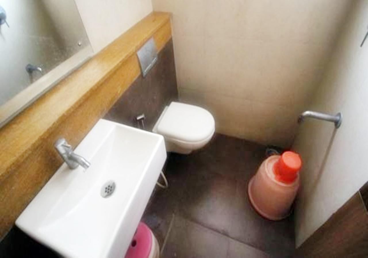 Hotel Holiday Home Бангалор Екстериор снимка