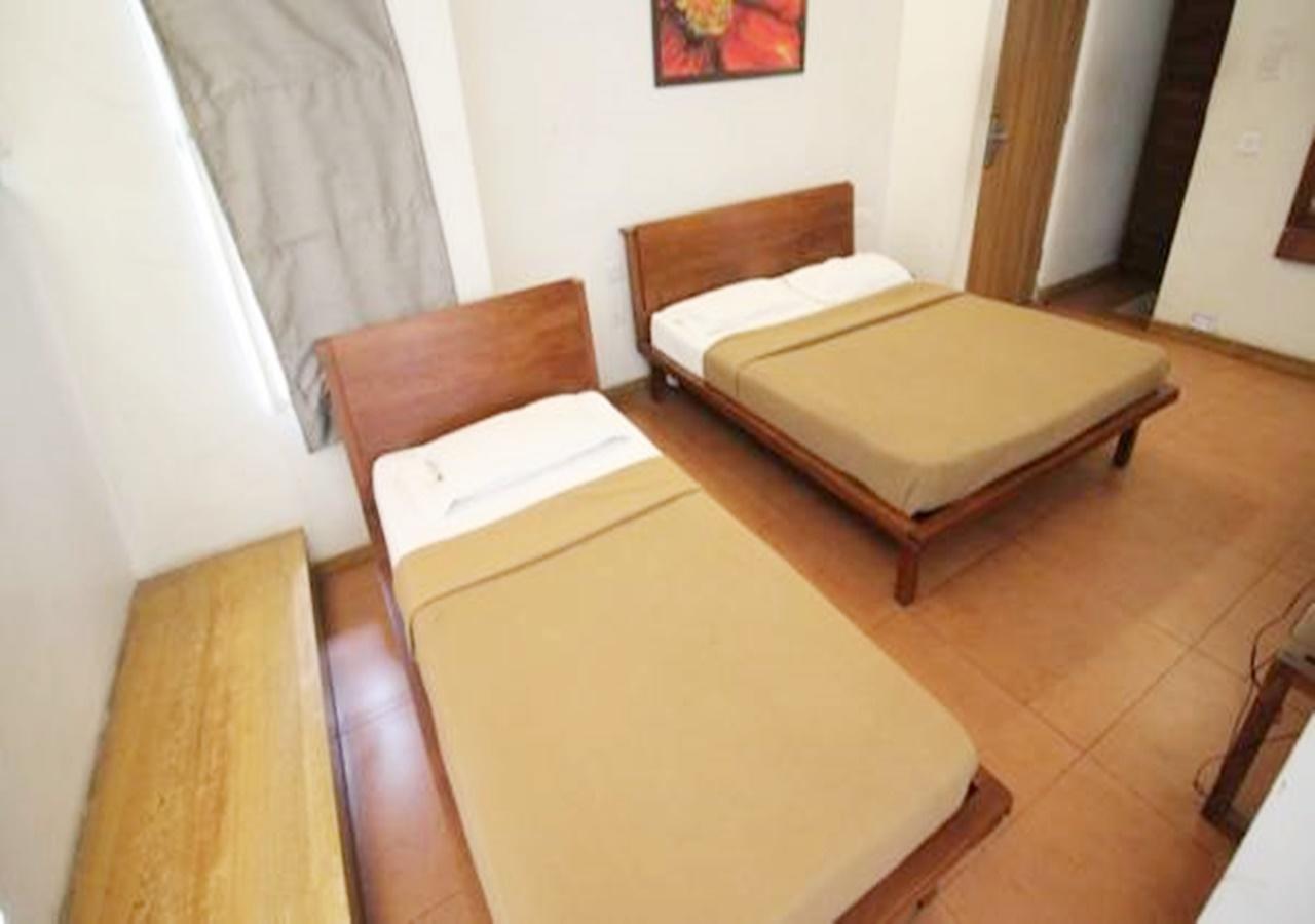 Hotel Holiday Home Бангалор Екстериор снимка